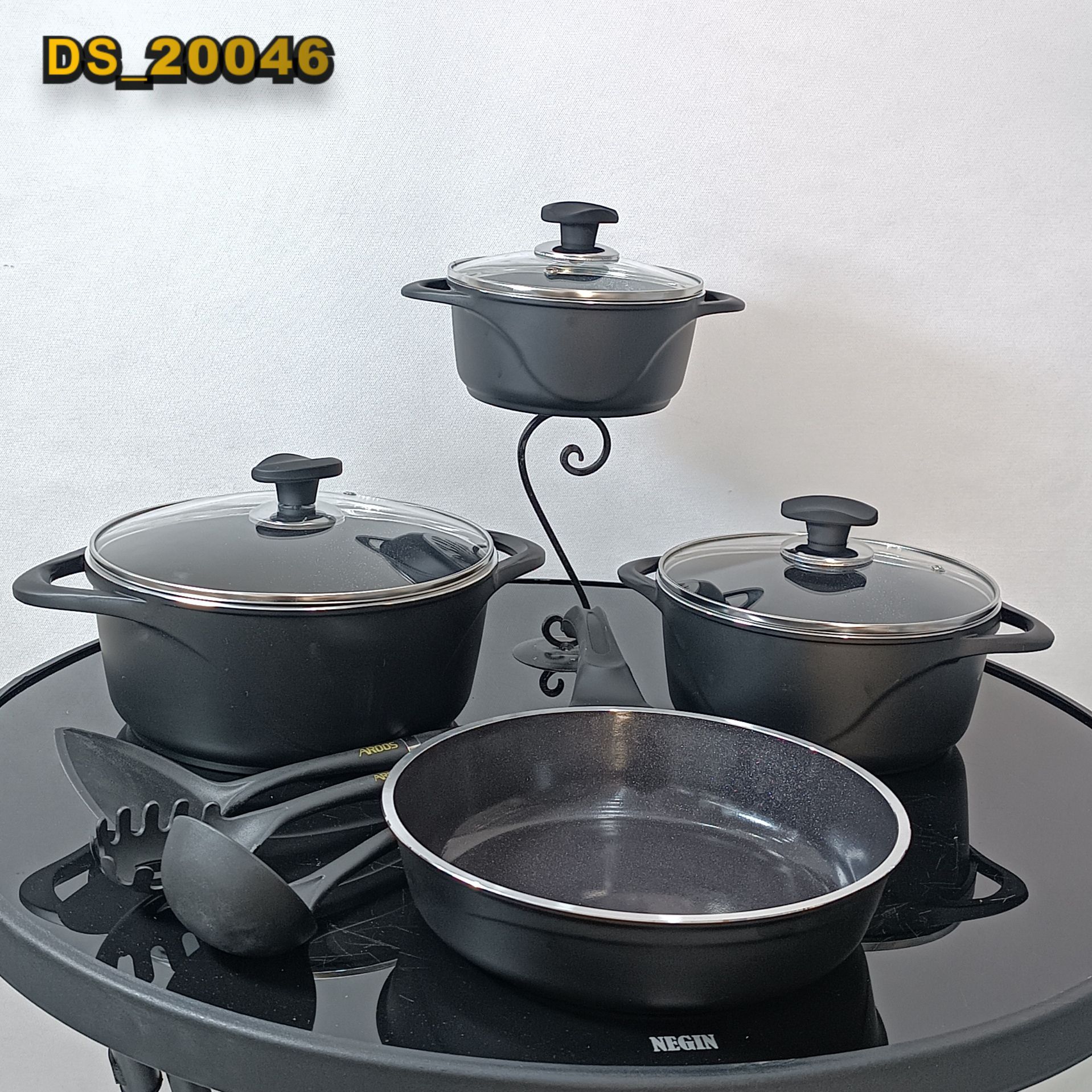 سرویس ویکتوریا مشکی عروس (7 پارچ)