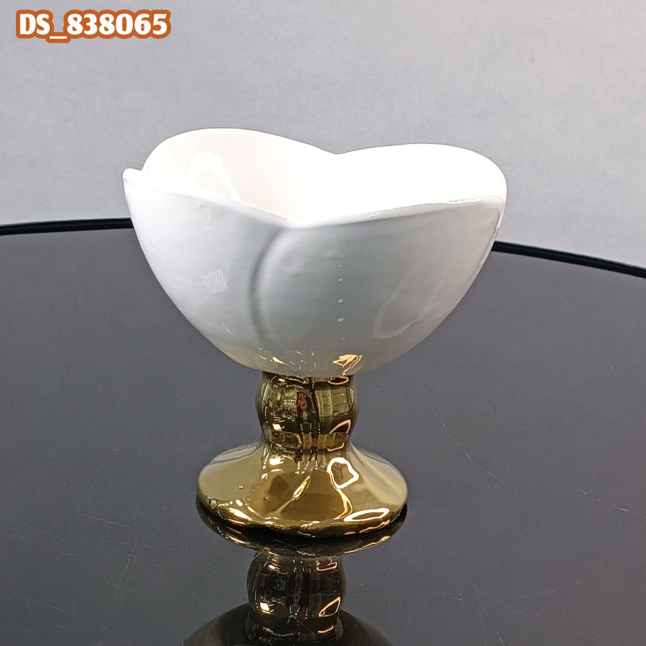 امیلیا پسته خوری لاله پایه طلایی 8065 (12)