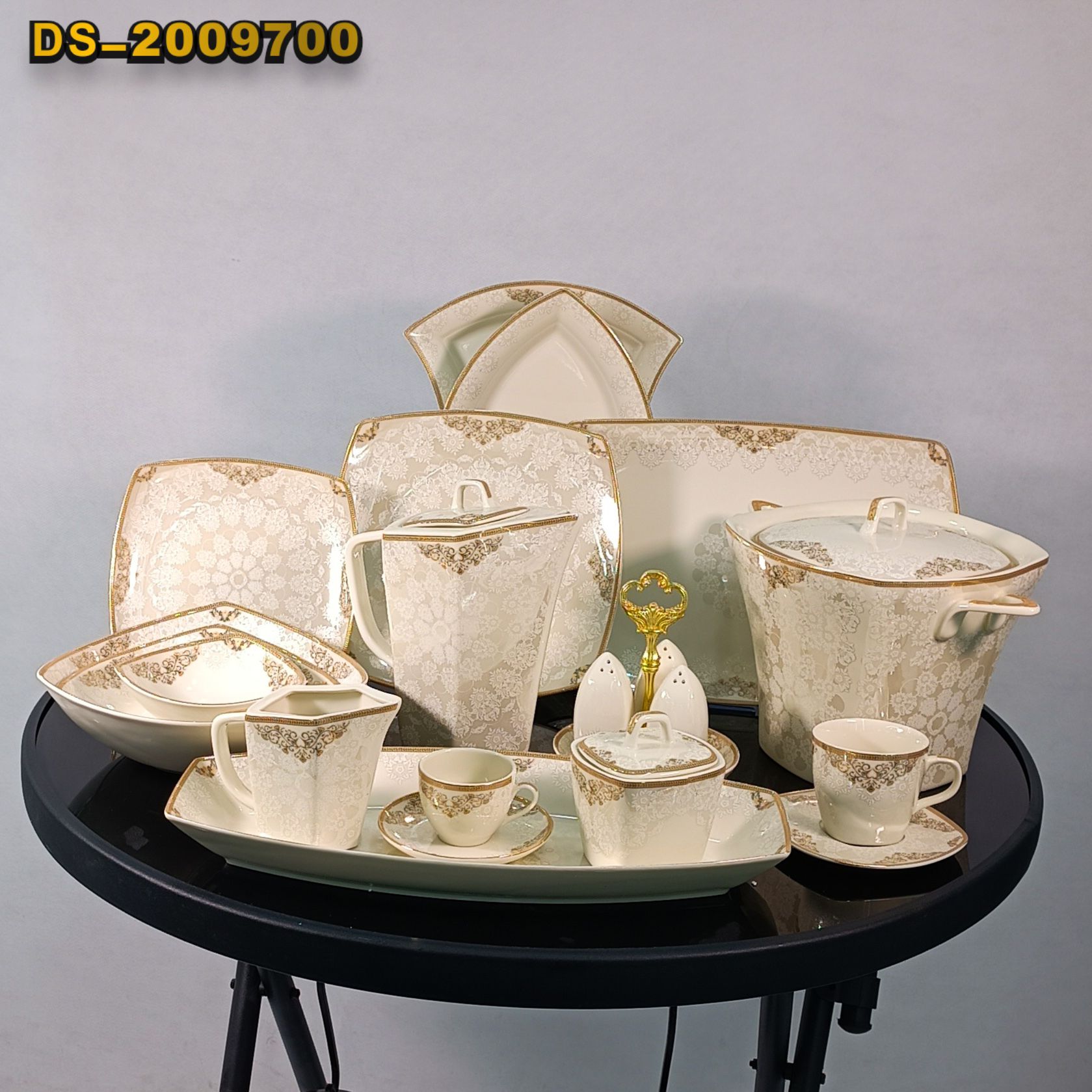 ایفل سرویس چ پردیس 96 پارچ طرح کارولین