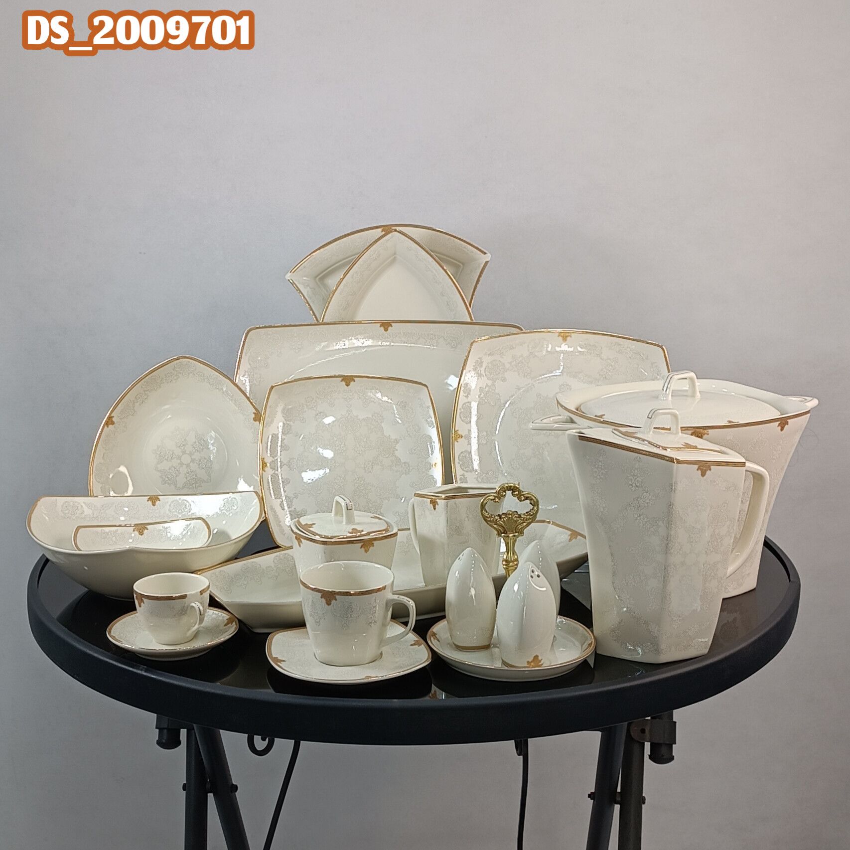 ایفل سرویس چ پردیس 96 پارچ طرح آیسودا 