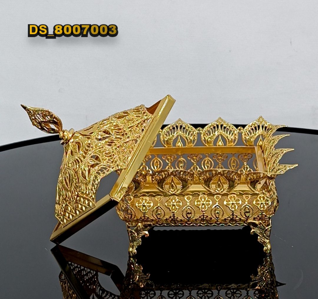 مانا شکلات مربع کوچک طلایی (8)